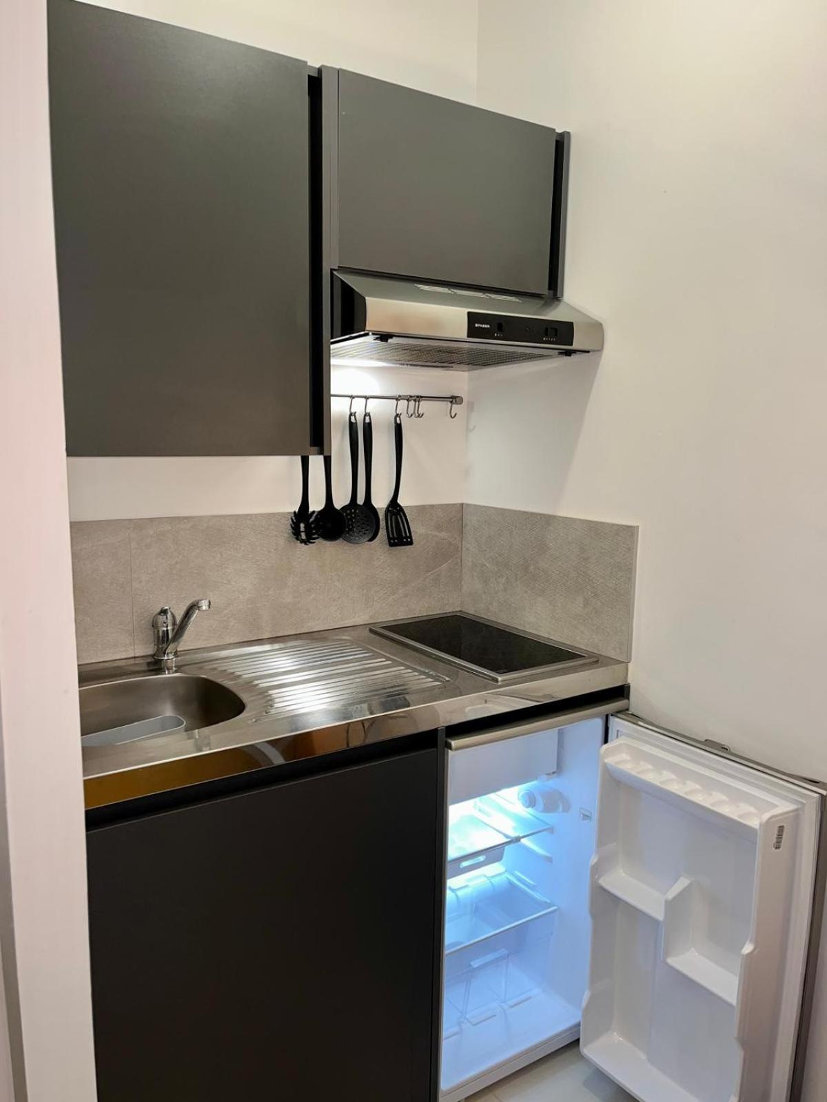 Studio Neuf Avec Acces Piscine Valergues Екстериор снимка